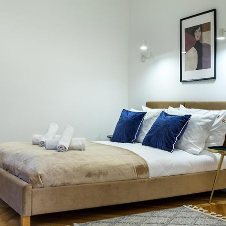 Tyzenhauz Suites Topolowa คราคูฟ ภายนอก รูปภาพ
