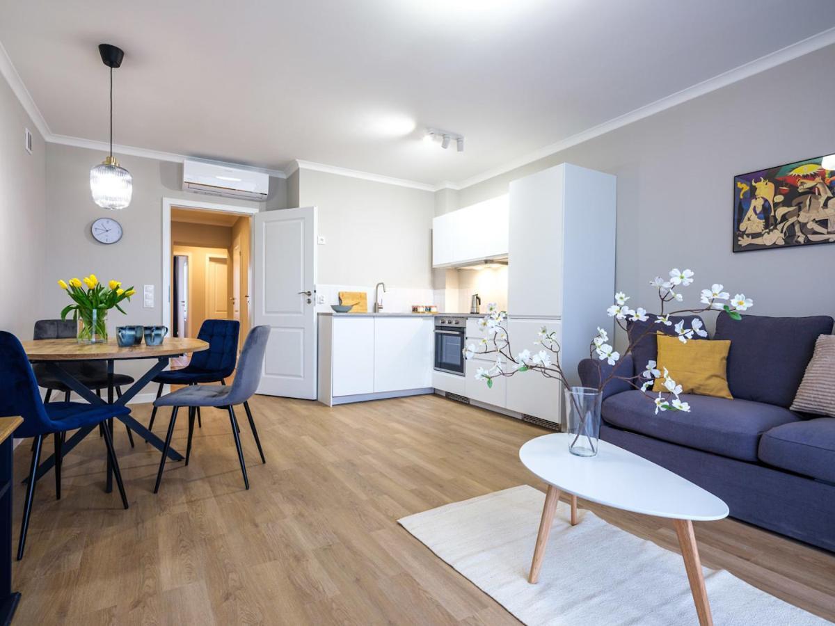 Tyzenhauz Suites Topolowa คราคูฟ ภายนอก รูปภาพ
